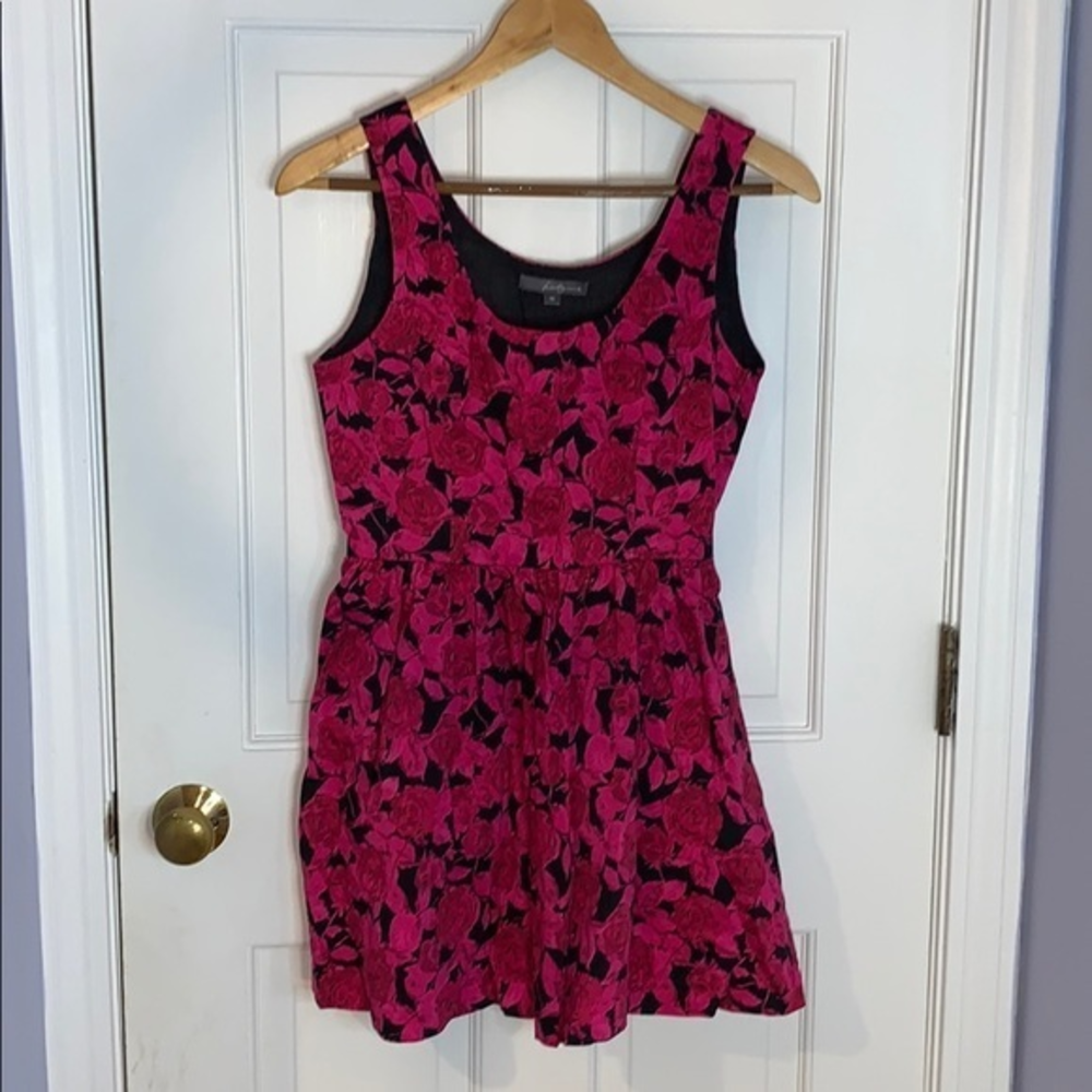 Forever 21 Black and pink floral‎ dress